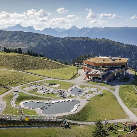 Appartement In Zillertal Near Spieljochbahn Fügen
